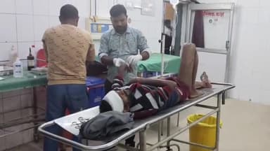 मुगलसराय: पचफेड़वा के समीप अज्ञात चार पहिया वाहन ने ऑटो को मारी टक्कर, एक युवक हुआ गंभीर घायल