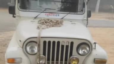 झुंझुनू: गोवला गांव के पास बदमाशों की गाड़ी ने पुलिस की गाड़ी को मारी टक्कर, सिपाही हुआ घायल