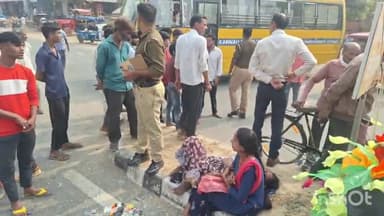 कन्नौज: अम्बेडकर चौराहा नसरापुर में तेज़ रफ्तार ऑटो चालक ने आगे जा रहे ऑटो में मारी टक्कर, दो महिलाएं घायल हुईं