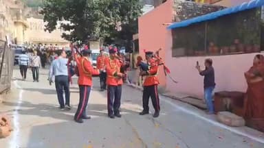 बूंदी: तीन दिवसीय बूंदी महोत्सव के तहत शहर में निकली भव्य शोभा यात्रा, बाहर से आए लोक कलाकार रहे आकर्षण का केंद्र