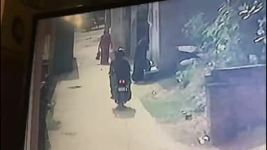 पीरटांड: निमियाघाट बस स्टैंड समीप बाइक सवार दो लोगों ने अपने घर जा रही एक महिला से छीना सोने का चेन