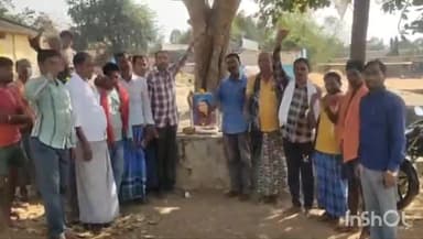 बस्तर: नारायणपुर विधानसभा के केसरपाल में कांग्रेसियों ने सादगीपूर्ण तरीके से मनाई स्वर्गीय इंदिरा गांधी की जयंती