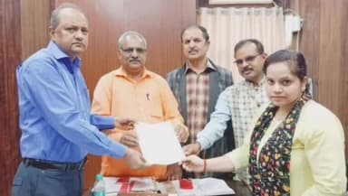 माडा: जिले की समस्याओं को लेकर सपाक्स पार्टी ने अपर कलेक्टर को ज्ञापन सौंपा