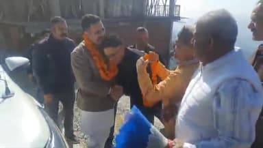 शिमला ग्रामीण: लोक निर्माण मंत्री ने बनुटी में आयोजित निःशुल्क चिकित्सा शिविर का शुभारंभ किया