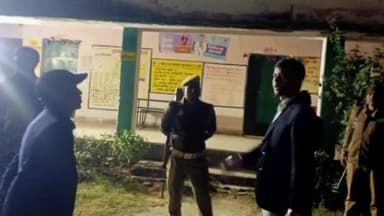 कांके: रांची के खिजरी विधानसभा क्षेत्र के ओरमांझी प्रखंड में सीडीओ ने विभिन्न बूथों का किया निरीक्षण