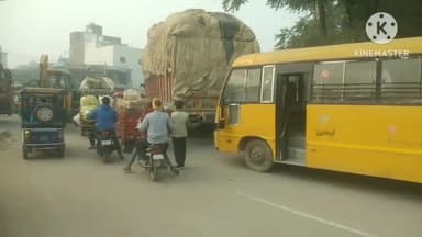 बक्सर: बक्सर गोलंबर से एनएच-922 पर दलसागर और बाईपास रोड तक लगा जाम, आवागमन प्रभावित, लोग परेशान