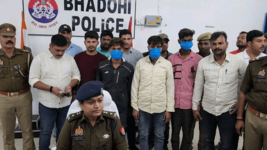 ज्ञानपुर: सुरियावां थाना क्षेत्र में लूट की घटना का पुलिस ने किया खुलासा, तीन आरोपियों को किया गिरफ्तार