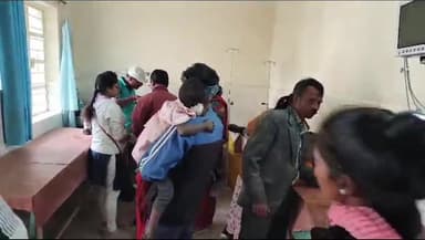 भरनो: खरवागढ़ा के पास अज्ञात ट्रक की टक्कर से ऑटो पलटा, 14 लोग घायल