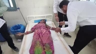 गोटेगांव: नरसिंहपुर: खेत में काम करते समय महिला को जहरीले सांप ने काटा, अस्पताल में भर्ती