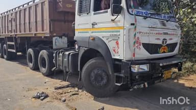 मूंडवा: कुचेरा कस्बे के बाईपास पर ट्रेलर ने स्कूटी सवार को मारी टक्कर, हादसे में एक युवक घायल हुआ