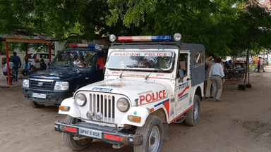 ज्ञानपुर: ऊंज थाना पुलिस ने गौ तस्कर गिरोह को गिरफ्तार कर 5 गौवंश किए बरामद