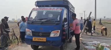 घाटमपुर: साढ़ के लक्ष्मणखेड़ा में खेत पर कब्जे को लेकर दो पक्ष भिड़े