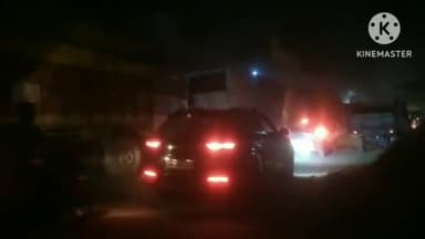 बक्सर: नो एंट्री के बावजूद, रात 8:30 बजे बड़े ट्रकों की गोलंबर से सिंडिकेट तक लंबी लाइन लगी, लोगों को हुई परेशानी