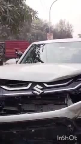 गौतम बुद्ध नगर: पृथला गांव के पास तेज रफ्तार दो कार टकराई कारों के चालक गंभीर रूप से घायल मौके पर पहुंची पुलिस जांच में जुटी