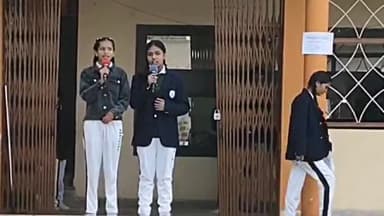 धौलपुर: बालाजी नगर में स्थित विद्यालय में आयोजित हुई गायन प्रतियोगिता