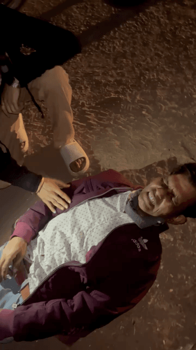 अगर कोई उन्हें जानता है तो 🥺
उन्हें ले जाये वयोश डाले हे 🙏🏻

Respect Girls help poor help animals 

#apsgurjar #help #viral #support #man