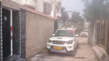 ओबरा: अपर जिलाधिकारी के आदेश पर जिले में बकायेदारों के खिलाफ शुरू हुई कुर्की की प्रक्रिया