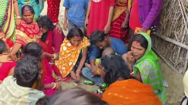 कटिहार: खेरिया पुल के पास ट्रक की चपेट में आने से दो बाइक सवारों की मौत, परिजनों में कोहराम