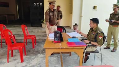 रॉबर्ट्सगंज: पुलिस अधीक्षक सोनभद्र ने थाना रामपुर बरकोनिया का किया आकस्मिक निरीक्षण, संबंधित को दिए आवश्यक दिशा-निर्देश