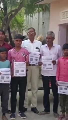 आमेर: बागावास अहिरान में प्रजापति जागृति सेवा समिति के तत्वाधान में आयोजित विराट टैलेंट सर्च परीक्षा के पोस्टर का किया विमोचन