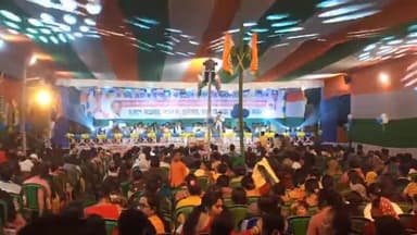 বজবজ ১: বজবজের ৯ নম্বর ওয়ার্ডে তৃণমূলের কর্মিসভায় উপস্থিত বিধায়ক, মাধ্যমিক ও উচ্চমাধ্যমিকের কৃতীদের দেওয়া হল সংবর্ধনা