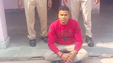 राजाखेड़ा: राजाखेड़ा पुलिस ने अवैध शराब के मामले में वांछित आरोपी को गिरफ्तार किया, एरिया डोमिनेंस अभियान के तहत की कार्रवाई