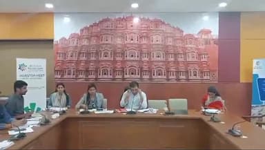 सांगानेर: जिला कलक्टर की अध्यक्षता में आयोजित हुई साप्ताहिक समीक्षा बैठक, प्रकरणों के समयबद्ध निस्तारण के दिए निर्देश