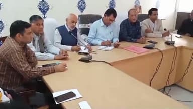 चूरू: विद्यार्थियों की अपार आईडी जनरेट करने को लेकर पंचायत समिति में हुई समीक्षा बैठक