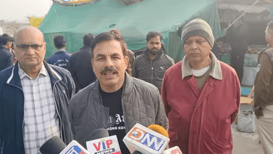 अतिक्रमण के बाद समान एक कि.मी. दूर जाना पड़ेगा,परेशानियाँ भी होंगी इसलिए अस्पताल के पास एक कैंटीन होना जरूरी.
#sunilshah