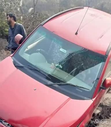 सिंगरौली: निगाही खदान के पास अनियंत्रित होकर कार हुई दुर्घटनाग्रस्त, चालक को आई हल्की चोटें