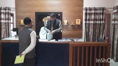 लाडनूं: लाडनूं के सरकारी कार्यालयों का डीडवाना एडीएम ने किया औचक निरीक्षण