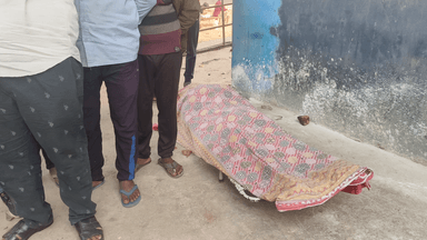 आरा: आरा के मीरगंज गांगी के पास ट्रैक्टर ने ऑटो से उतरते वक्त बुजुर्ग को रौंदा, हादसे में उनकी मौत हो गई