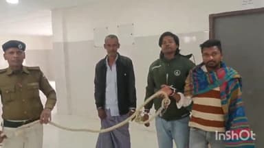 बांका: अमरपुर और बौंसी में शराब के साथ 3 लोगों को गिरफ्तार किया गया