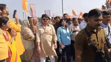 झांसी: राजा भैया ने सनातन हिंदू एकता पदयात्रा को दिया समर्थन, यात्रा में शामिल होने पहुंचे झांसी