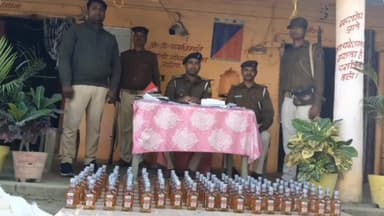 सिकटी: सोनामनी गोदाम पुलिस ने चंदामोहन सीमा सड़क से 20 लीटर नेपाली अंग्रेजी शराब किया ज़ब्त, तस्कर फरार