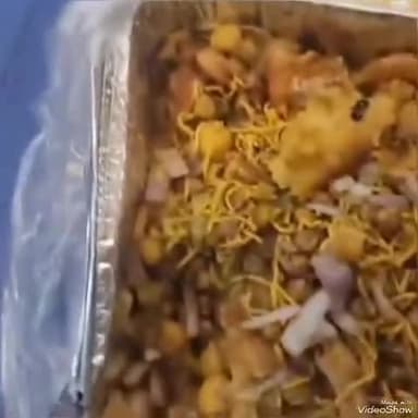 #सिंगरौली बिलौंजी राजस्थान स्वीट्स दुकान में चाट में मिला चिंटा खान-पान और मिठाई दुकान में सावधानियां चाहिए
#sunilshah