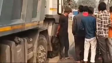 #सिंगरौली तेलदह सड़क हादसे से आज एक और जान गई मुआवजा की मांग बंद करो होश मै आयो सब...
#sunilshah