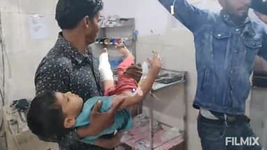 मुरैना: निटेहरा गांव के पास सिंधिया चौराहे पर दूध के टैंकर ने बच्चे को मारी टक्कर, ग्वालियर रेफर