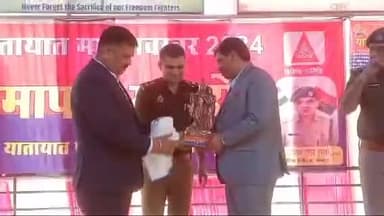 जौनपुर: शनिवार को यातायात माह 2024 का समापन, जिले में डीएम और एसपी ने अधिकारियों, कर्मचारियों व पत्रकारों को किया सम्मानित