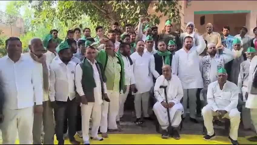 @सनसिटी @बिल्डर का @अस्तित्व पर सवाल।#SunCity #Builder's #existence in #question.
@Bhartiya_Kisan_Sangatghan 
#भारतीय_किसान_संगठन 
@rajendrayadav 
 9911408800