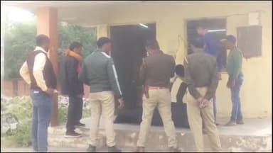 इटावा: सिविल लाइन इलाके के लुहन्ना चौराहे के पास संदिग्ध परिस्थितियों में व्यक्ति की मौत, पुलिस पोस्टमार्टम में जुटी