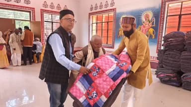 घाटमपुर में सद्भावना परमार्थ सेवा समिति द्वारा रजाईदान महायज्ञ का आयोजन,पांच सौ अधिक लोगो को भोजन कराकर दी गई रजाइया