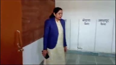 हुसैनगंज: हुसैनगंज एमएस हाई स्कूल में बने मतगणना केंद्र का पदाधिकारियों ने किया निरीक्षण