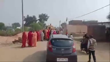 पवई: संत श्री श्री 1008 श्री दिगंबर रामपुरी नागा जी महाराज के आगमन पर सिमरिया नगर में निकाली गई भव्य शोभा यात्रा