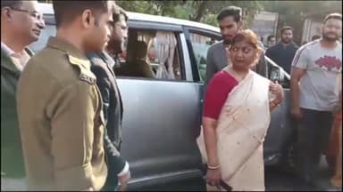 इंदौर: एमटीएच कम्पाउंड में नगर निगम की बड़ी कार्रवाई, इंदौर नगर निगम मोबाइल कोर्ट ने की कार्रवाई, व्यापारियों ने विरोध जताया