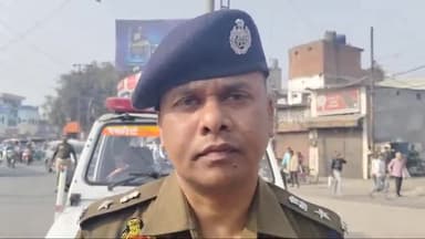 कानपुर: जरीब चौकी का यातायात को लेकर पुलिस आयुक्त ने किया निरीक्षण, पुलिस अधिकारी ने दी जानकारी