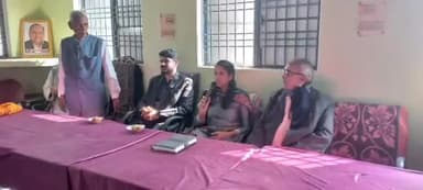 मछलीशहर: मछलीशहर में मंगलवार को अधिवक्ता दिवस के अवसर पर गोष्ठी का आयोजन किया गया