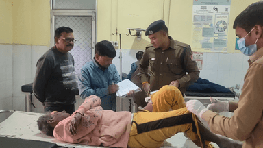 मथुरा: थाना हाईवे के नरहौली पुल के समीप रेल लाइन पार करते समय 55 वर्षीय बुजुर्ग ट्रेन की चपेट में आया, अस्पताल में भर्ती