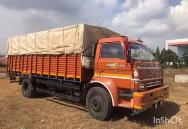 जगदलपुर: उड़ीसा से अवैध धान परिवहन करते मारकेल में मंडी कर्मचारियों ने वाहन सहित पकड़ा, 84 क्विंटल धान किया गया ज़ब्त