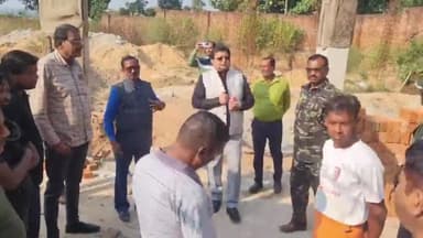 पीरटांड: बदड़ीहा में नदी और देवभूमि की जमीन पर अतिक्रमण की शिकायत पर CO मो असलम ने स्थल का निरीक्षण किया